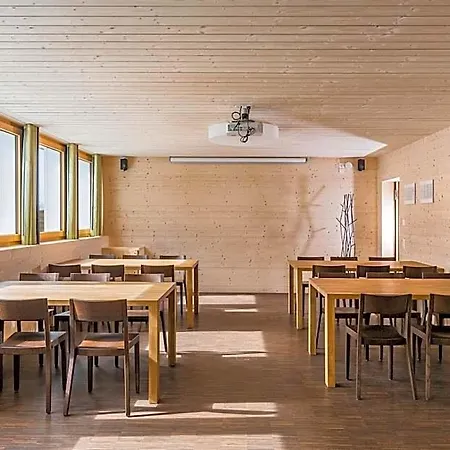 Nova Casa Spinatscha Sedrun Otel